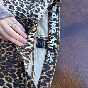 Curvy High-Rise Leopard Print Shorts